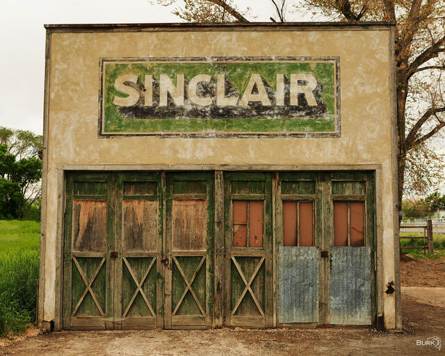 Vintage Sinclair Gas Station in Elberta, Utah.